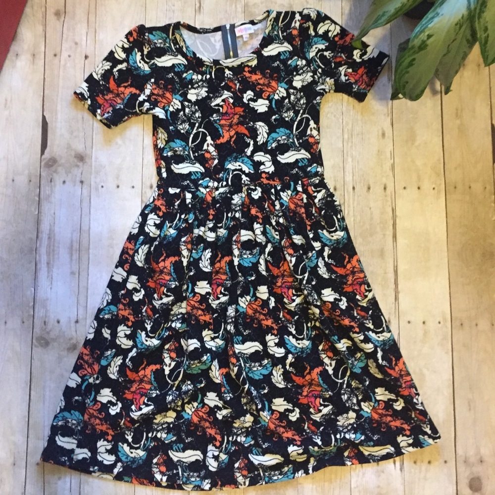 💎LulaRoe Amelia Dress with pockets
